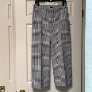Wide leg Banana Republic black/white pants 4